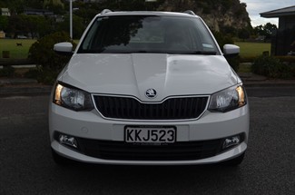 2017 Skoda Fabia - Thumbnail